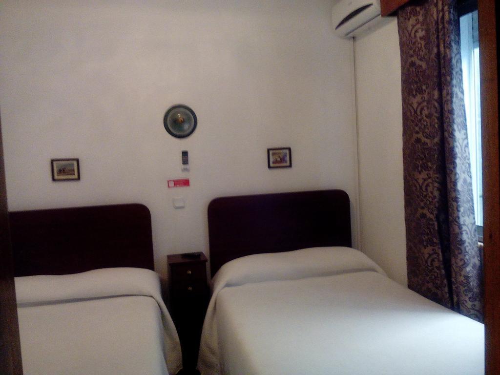 Residencia Matos Pereira Hotel Vila Real de Santo Antonio Room photo
